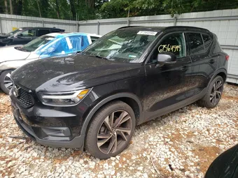 2021 Volvo XC40 YV4162UM7M2556664