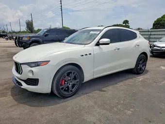 2018 Maserati Levante ZN661YUS0JX284352