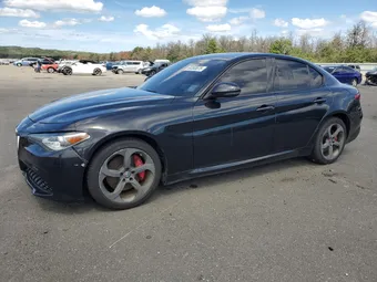 2017 Alfa Romeo Giulia ZARFAEDN2H7533101