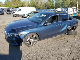 2021 Mercedes-Benz A-Class W1K3G4EB3MJ298611