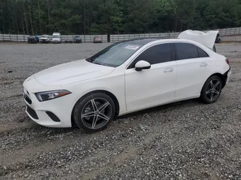 2022 Mercedes-Benz A-Class W1K3G4EB4NJ356582