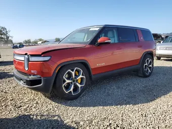 2023 Rivian R1S 7PDSGABA6PN008044