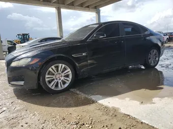 2017 Jaguar XF SAJBR4BV8HCY33717