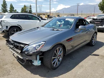 2018 Mercedes-Benz SLC-Class WDDPK3JA8JF147754