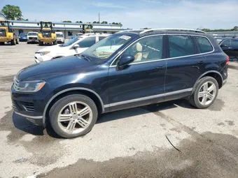 2015 Volkswagen Touareg WVGEP9BP2FD001809