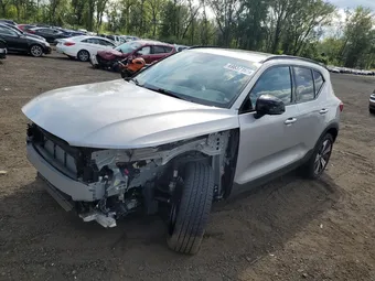 2023 Volvo XC40 YV4ED3UL7P2958600