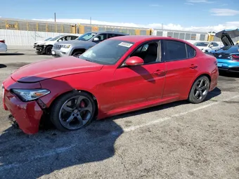 2017 Alfa Romeo Giulia ZARFAEBN1H7533187