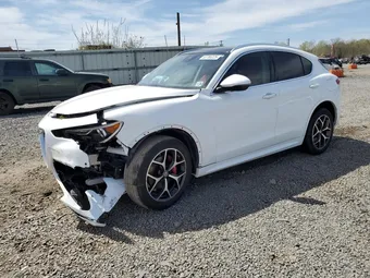 2021 Alfa Romeo Stelvio ZASPAKBN1M7D17256