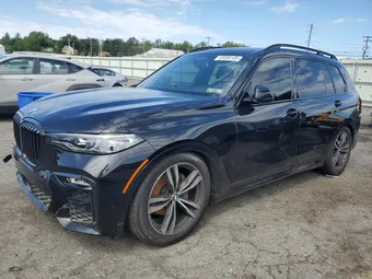 2021 BMW X7 5UXCW2C03M9F83962