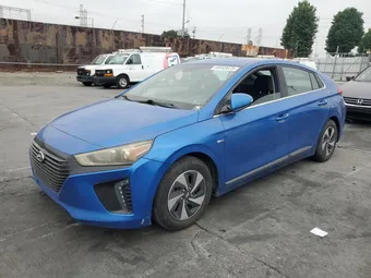2017 Hyundai Ioniq KMHC75LC1HU037490