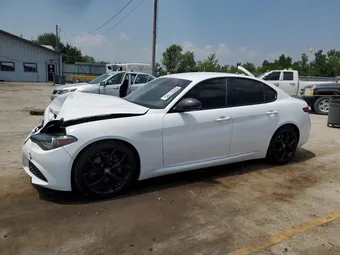 2019 Alfa Romeo Giulia ZARFAMAN5K7622697