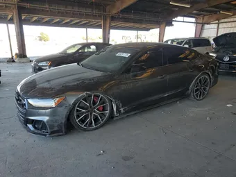 2022 Audi S7 WAUSFBF2XNN067210