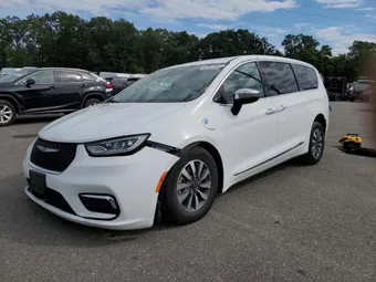 2023 Chrysler Pacifica Hybrid 2C4RC1S71PR554565