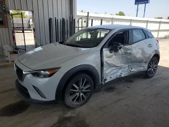2017 Mazda CX-3 JM1DKFC76H0147829