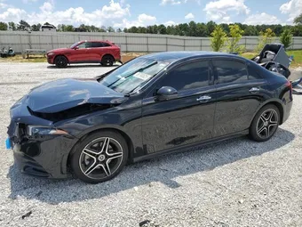 2022 Mercedes-Benz A-Class W1K3G4FB5NJ369503
