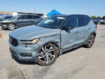 2021 Volvo XC40 YV4162UM0M2450167