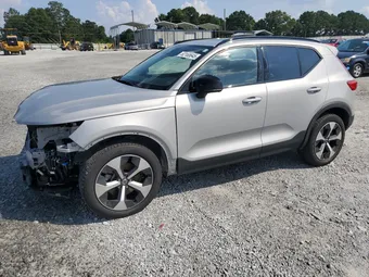 2023 Volvo XC40 YV4L12UW0P2911753