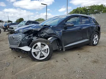 2024 Audi Q4 e-tron WA1KUBFZ4RP074857
