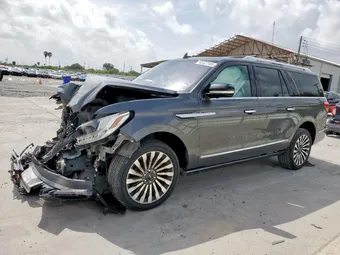 2018 Lincoln Navigator 5LMJJ3LT8JEL04604