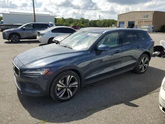 2024 Volvo V60 Cross Country YV4L12WY0R2140356