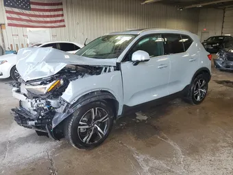 2025 Volvo XC40 YV4L12UJ5S2603636