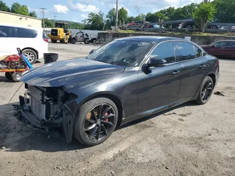2022 Alfa Romeo Giulia ZARFANAN5N7657721