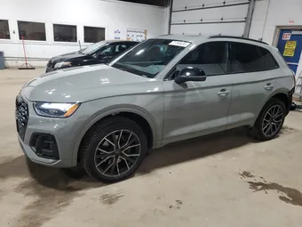 2022 Audi SQ5 WA1B4AFY9N2044018