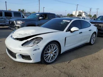 2017 Porsche Panamera WP0AA2A73HL103786