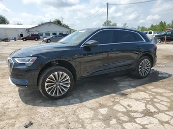 2019 Audi e-tron WA1VAAGE8KB006415