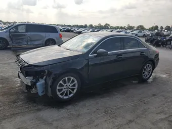 2020 Mercedes-Benz A-Class W1K3G4FBXLW047424