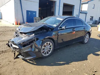 2019 Mercedes-Benz A-Class WDD3G4FBXKW026362