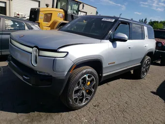 2024 Rivian R1S 7PDSGABA2RN045305