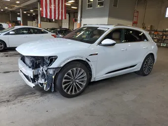 2019 Audi e-tron WA1VAAGE0KB023340