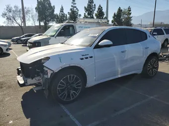 2023 Maserati Grecale ZN682AVM5P7439709