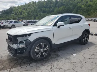 2021 Volvo XC40 YV4162UL7M2450299