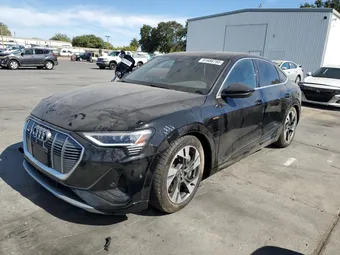 2022 Audi e-tron WA12AAGE3NB025025