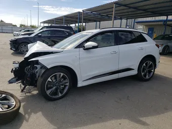 2025 Audi Q4 e-tron WA1LUBFZXSP048645