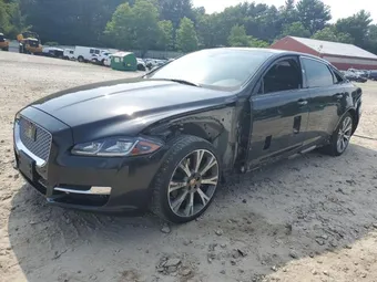 2016 Jaguar XJ-Series SAJXJ2GD3G8W02646