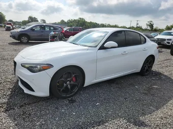 2017 Alfa Romeo Giulia ZARFAEEN8H7549589