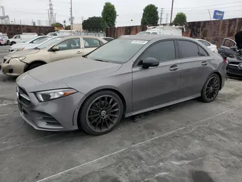 2019 Mercedes-Benz A-Class WDD3G4EBXKW007425