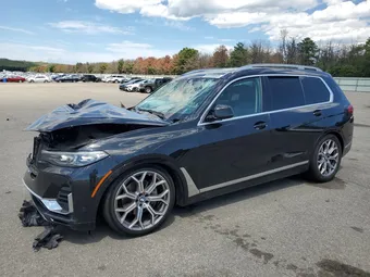 2021 BMW X7 5UXCW2C02M9G77153