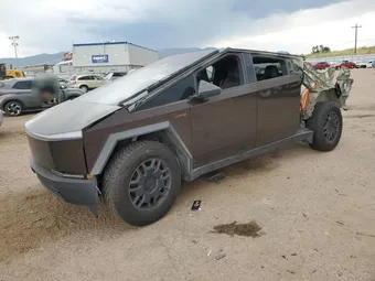 2024 Tesla Cybertruck 7G2CEHED8RA020627