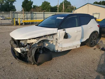2020 Volvo XC40 YV4162UMXL2347515