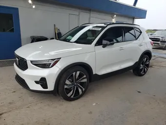 2025 Volvo XC40 YV4L12UM0S2530539