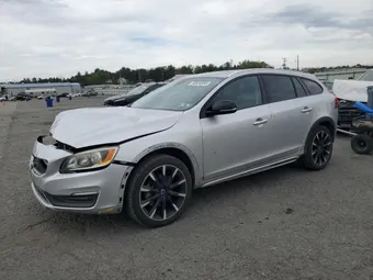 2016 Volvo V60 YV4612HK8G1008597