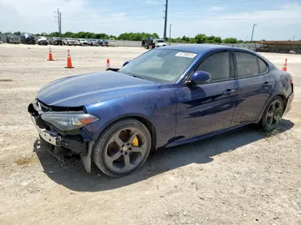 2017 Alfa Romeo Giulia ZARFAECN3H7557179