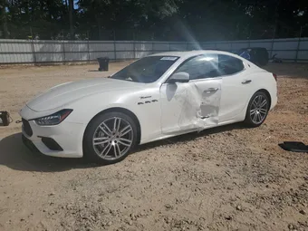 2022 Maserati Ghibli ZAM57YSM5NX399997