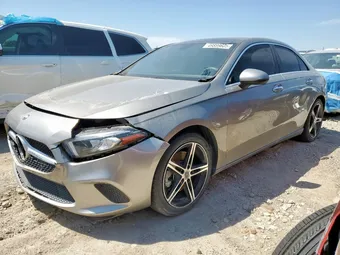 2020 Mercedes-Benz A-Class W1K3G4EB2LJ210842