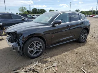 2018 Alfa Romeo Stelvio ZASFAKAN4J7B73954