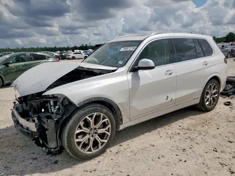 2023 BMW X7 5UX23EM09P9R64818